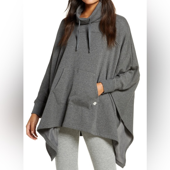 UGG Charlynne Poncho‎ in grey size XS/S NWOT - Picture 2 of 6